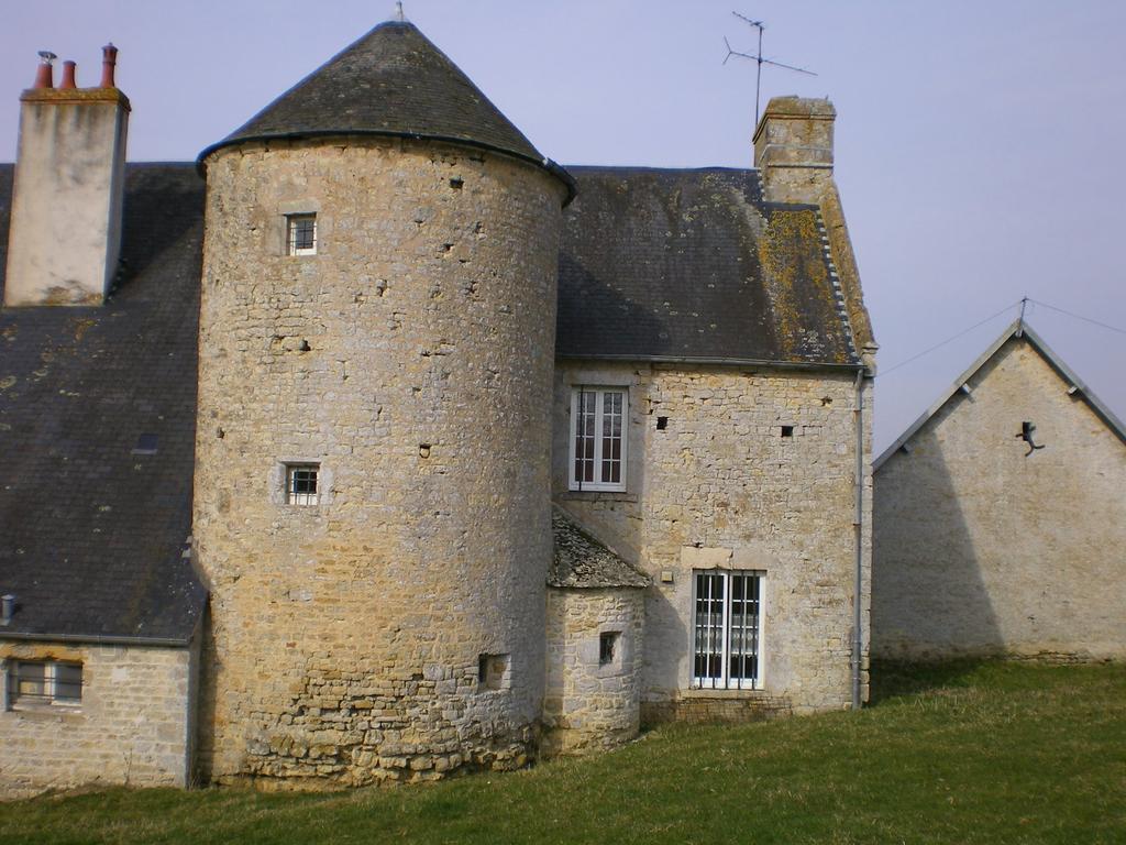 Ferme Manoir La Fiere Bed and Breakfast Sainte-Mère-Église Eksteriør billede