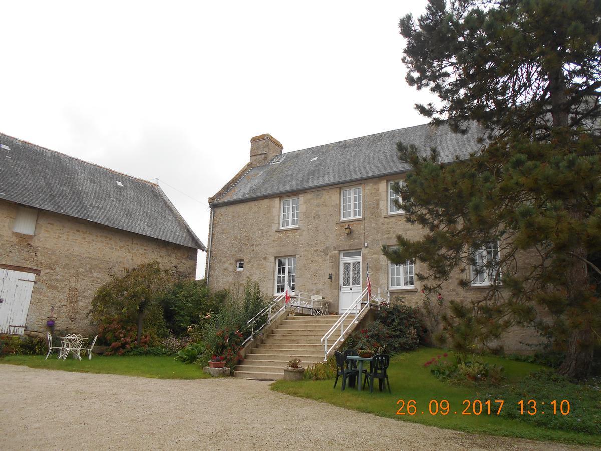 Ferme Manoir La Fiere Bed and Breakfast Sainte-Mère-Église Eksteriør billede