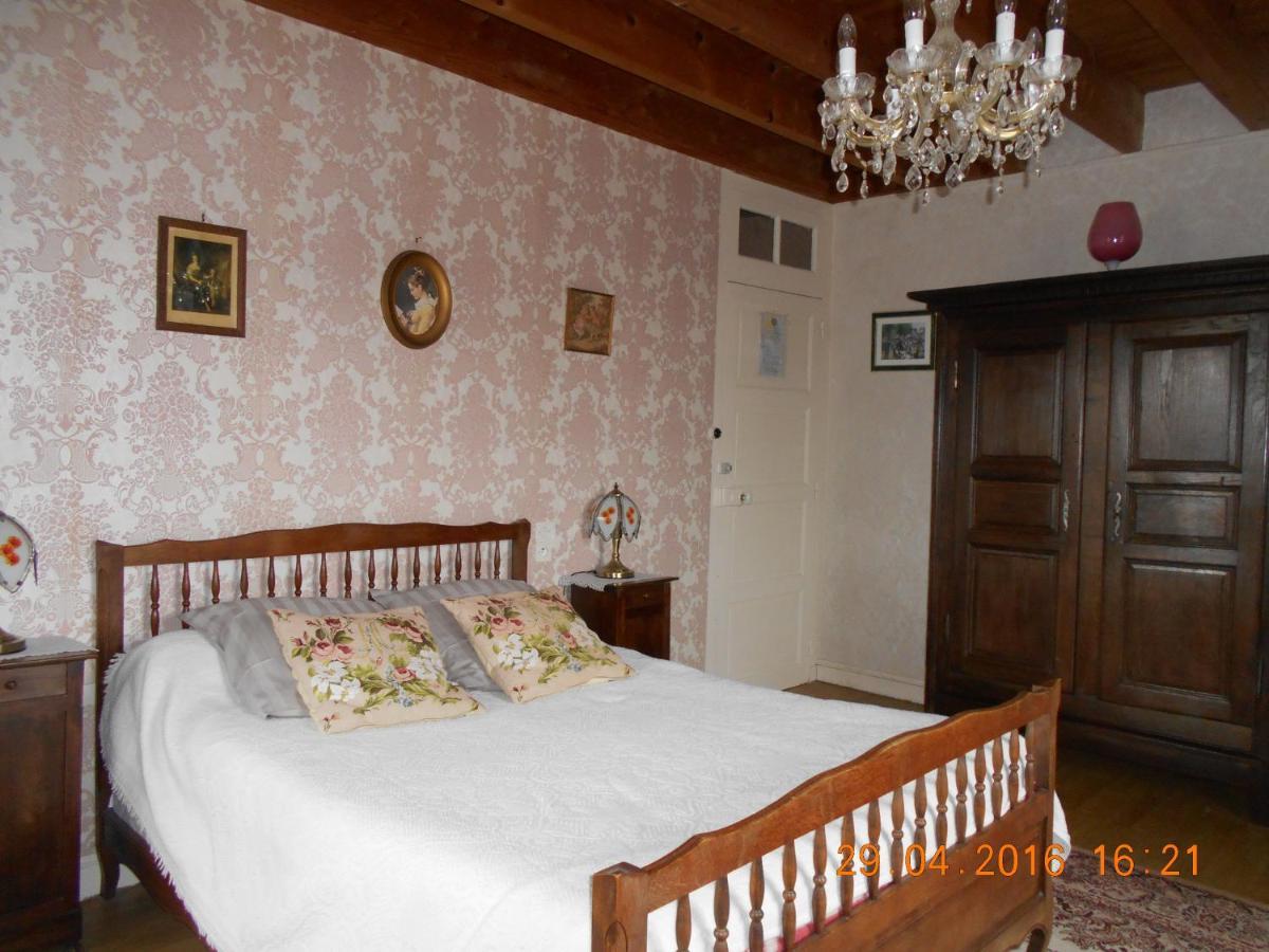 Ferme Manoir La Fiere Bed and Breakfast Sainte-Mère-Église Eksteriør billede